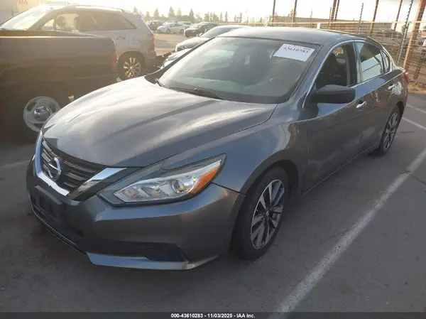 1N4AL3AP6HC156326 2017 NISSAN ALTIMA - Image 2