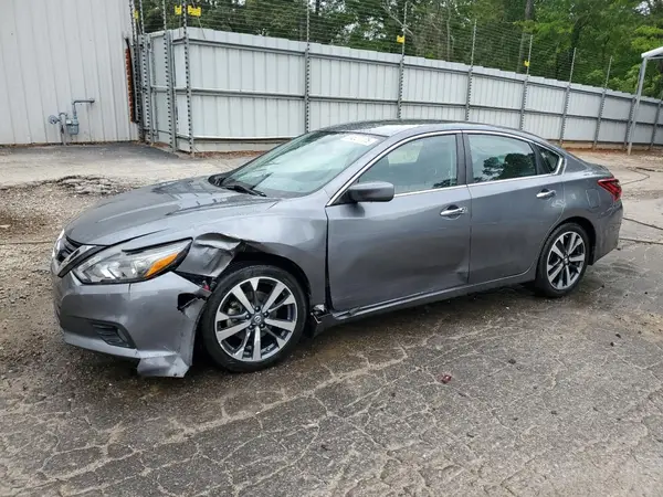 1N4AL3AP6HC157184 2017 NISSAN ALTIMA - Image 1