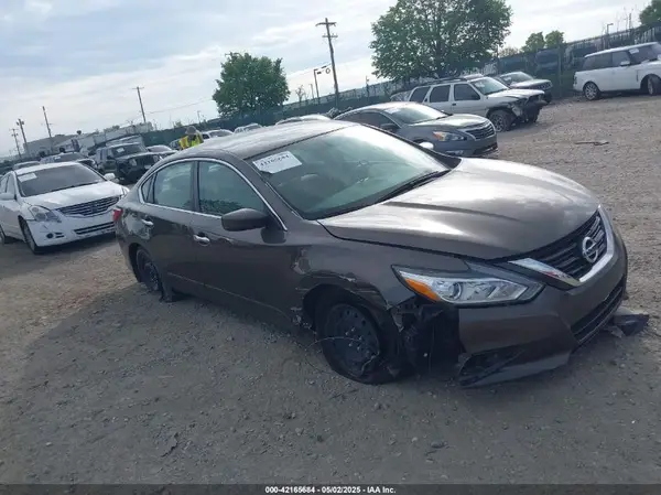 1N4AL3AP6HC157685 2017 NISSAN ALTIMA - Image 1