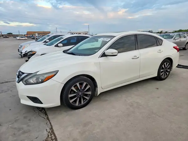 1N4AL3AP6HC159386 2017 NISSAN ALTIMA - Image 1