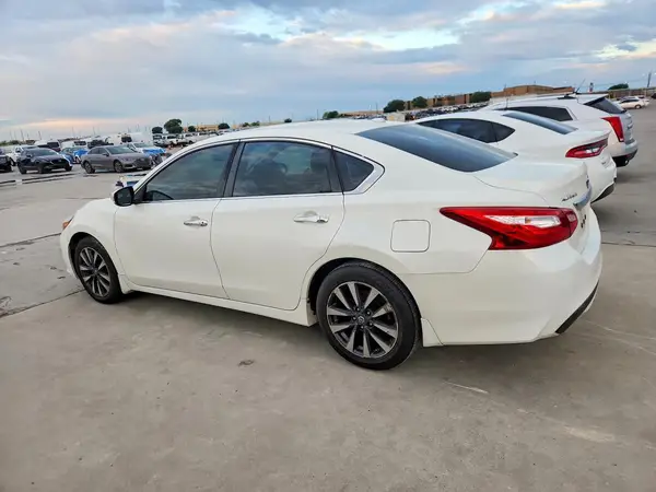 1N4AL3AP6HC159386 2017 NISSAN ALTIMA - Image 2