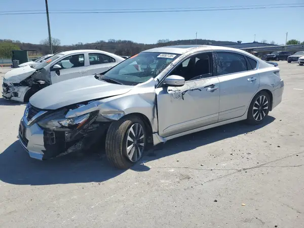 1N4AL3AP6HC160196 2017 NISSAN ALTIMA - Image 1