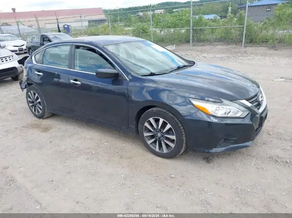 1N4AL3AP6HC160604 2017 NISSAN ALTIMA - Image 1