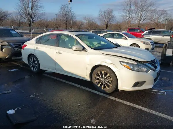 1N4AL3AP6HC162319 2017 NISSAN ALTIMA - Image 1