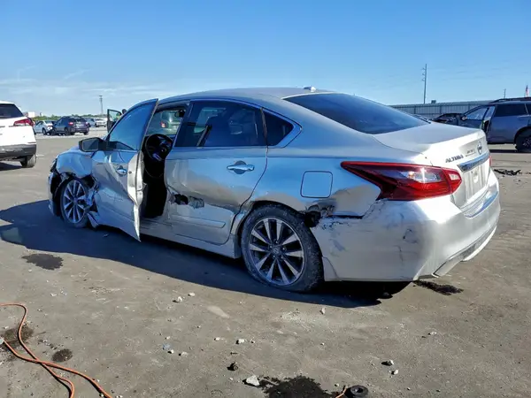 1N4AL3AP6HC164572 2017 NISSAN ALTIMA - Image 2