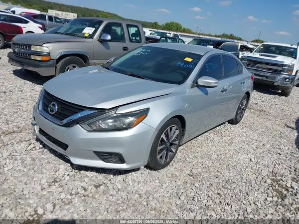 1N4AL3AP6HC173434 2017 NISSAN ALTIMA - Image 2