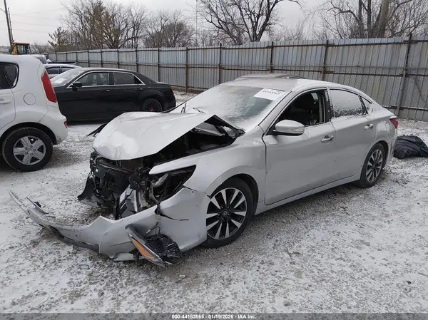 1N4AL3AP6HC175023 2017 NISSAN ALTIMA - Image 2