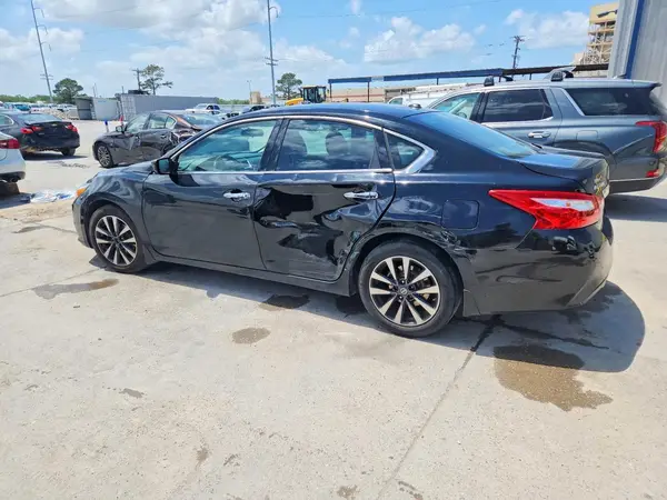 1N4AL3AP6HC176396 2017 NISSAN ALTIMA - Image 2