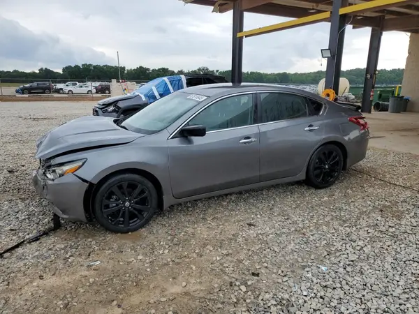 1N4AL3AP6HC176754 2017 NISSAN ALTIMA - Image 1