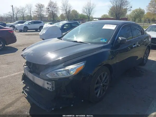 1N4AL3AP6HC186975 2017 NISSAN ALTIMA - Image 2