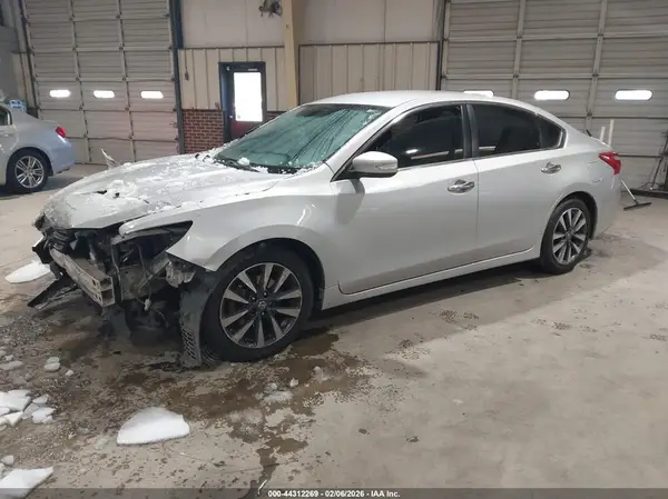 1N4AL3AP6HC187270 2017 NISSAN ALTIMA - Image 2