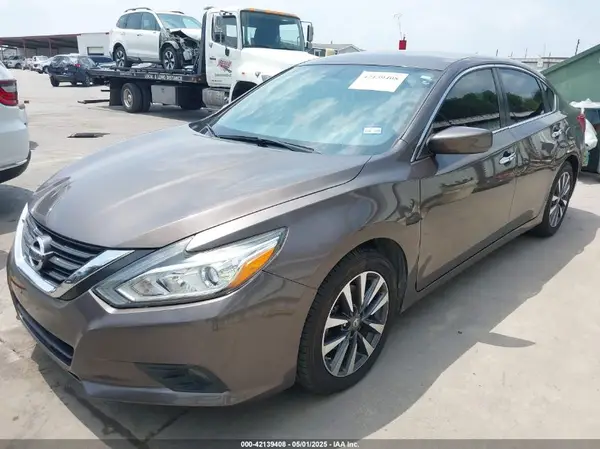 1N4AL3AP6HC187544 2017 NISSAN ALTIMA - Image 2