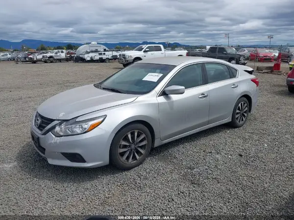 1N4AL3AP6HC188077 2017 NISSAN ALTIMA - Image 2