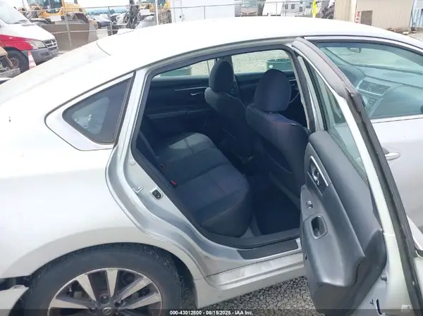 1N4AL3AP6HC188077 2017 NISSAN ALTIMA - Image 8