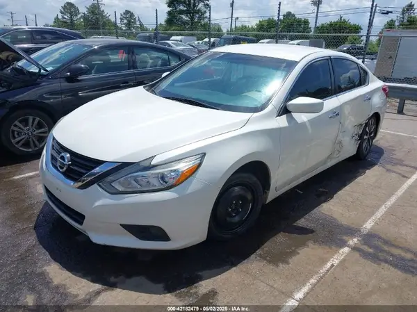 1N4AL3AP6HC189939 2017 NISSAN ALTIMA - Image 2