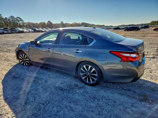 1N4AL3AP6HC192694 2017 NISSAN ALTIMA - Image 2