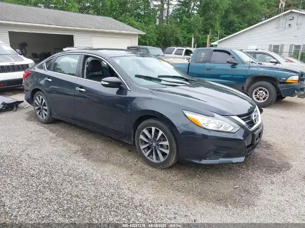 1N4AL3AP6HC193134 2017 NISSAN ALTIMA - Image 1