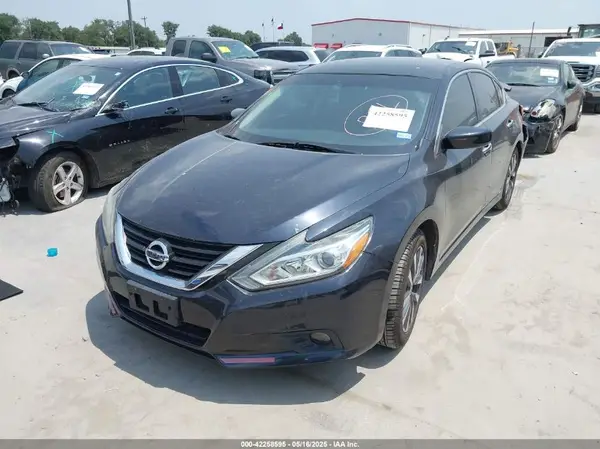 1N4AL3AP6HC194588 2017 NISSAN ALTIMA - Image 2