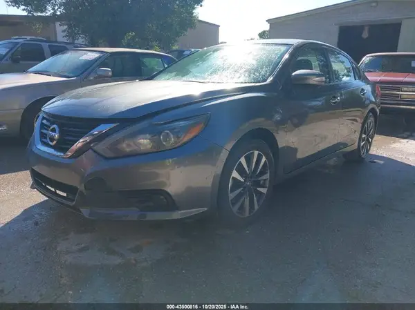 1N4AL3AP6HC194932 2017 NISSAN ALTIMA - Image 2