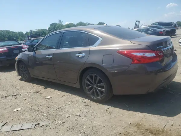1N4AL3AP6HC196096 2017 NISSAN ALTIMA - Image 2