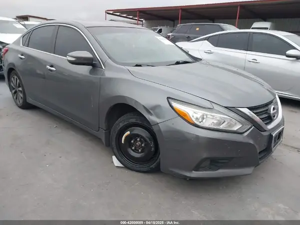 1N4AL3AP6HC200714 2017 NISSAN ALTIMA - Image 1