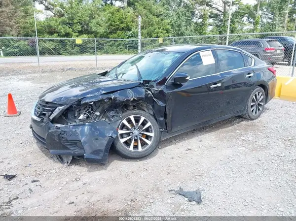1N4AL3AP6HC207596 2017 NISSAN ALTIMA - Image 2
