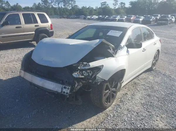 1N4AL3AP6HC208487 2017 NISSAN ALTIMA - Image 2