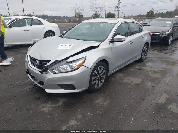 1N4AL3AP6HC208859 2017 NISSAN ALTIMA - Image 2