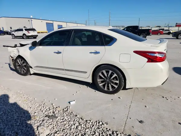 1N4AL3AP6HC218114 2017 NISSAN ALTIMA - Image 2