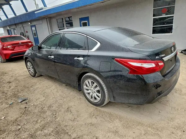 1N4AL3AP6HC222776 2017 NISSAN ALTIMA - Image 2