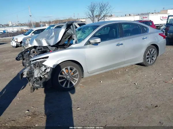 1N4AL3AP6HC225192 2017 NISSAN ALTIMA - Image 2