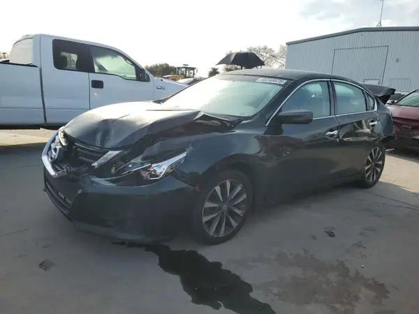 1N4AL3AP6HC225659 2017 NISSAN ALTIMA - Image 1