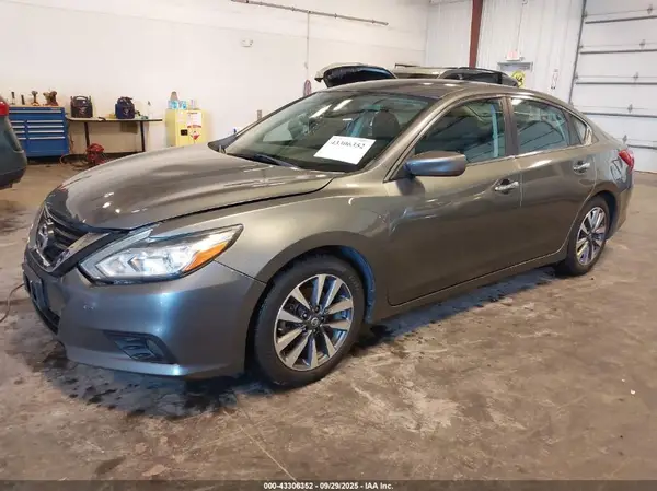 1N4AL3AP6HC226410 2017 NISSAN ALTIMA - Image 2