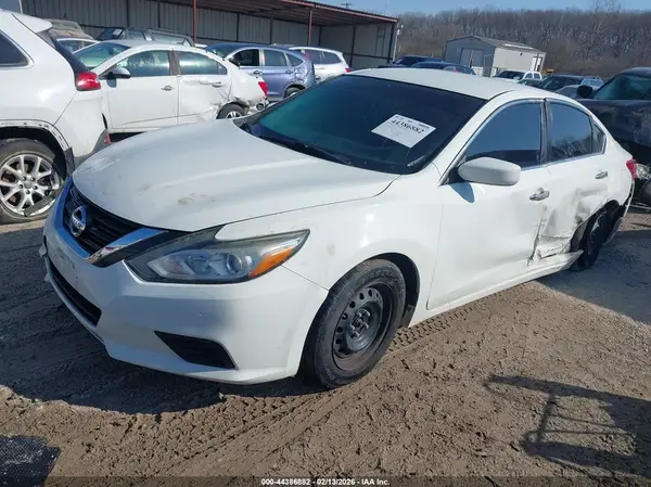 1N4AL3AP6HC227590 2017 NISSAN ALTIMA - Image 2