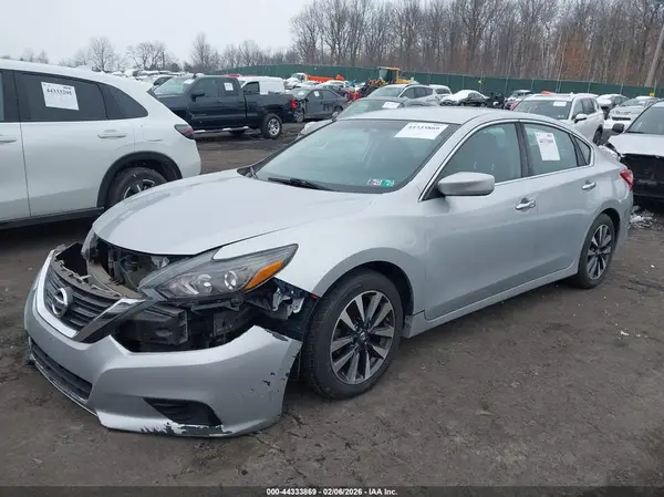 1N4AL3AP6HC227654 2017 NISSAN ALTIMA - Image 2