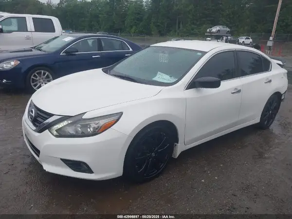 1N4AL3AP6HC233891 2017 NISSAN ALTIMA - Image 2