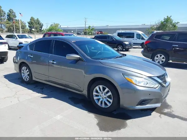 1N4AL3AP6HC238900 2017 NISSAN ALTIMA - Image 1