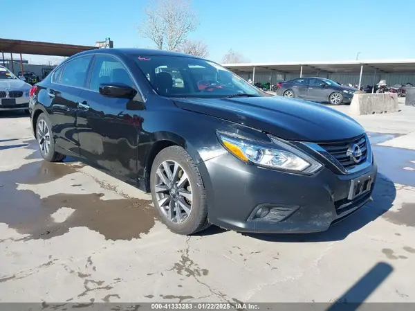 1N4AL3AP6HC241537 2017 NISSAN ALTIMA - Image 1