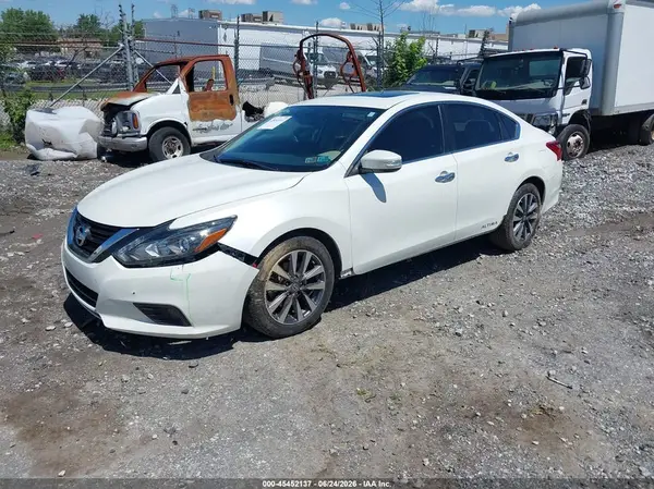 1N4AL3AP6HC248150 2017 NISSAN ALTIMA - Image 2