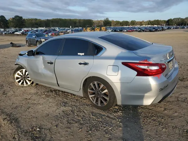 1N4AL3AP6HC253770 2017 NISSAN ALTIMA - Image 2