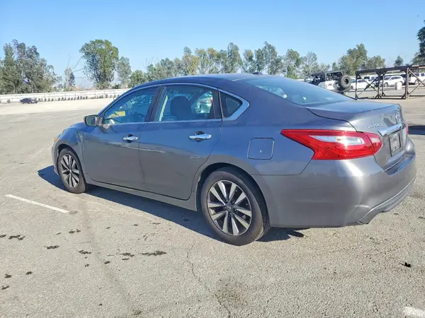 1N4AL3AP6HC257835 2017 NISSAN ALTIMA - Image 2