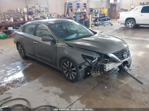 1N4AL3AP6HC266325 2017 NISSAN ALTIMA - Image 1