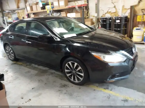 1N4AL3AP6HC271962 2017 NISSAN ALTIMA - Image 1