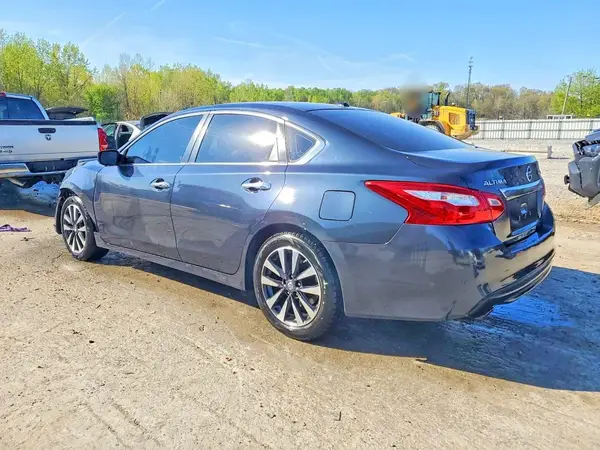 1N4AL3AP6HC280015 2017 NISSAN ALTIMA - Image 2