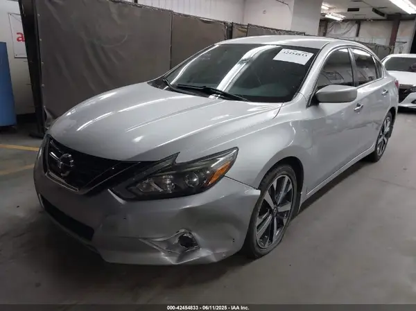 1N4AL3AP6HC285604 2017 NISSAN ALTIMA - Image 2