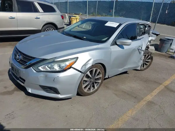 1N4AL3AP6HC290480 2017 NISSAN ALTIMA - Image 2