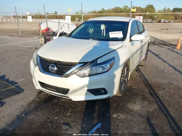 1N4AL3AP6HC295467 2017 NISSAN ALTIMA - Image 2