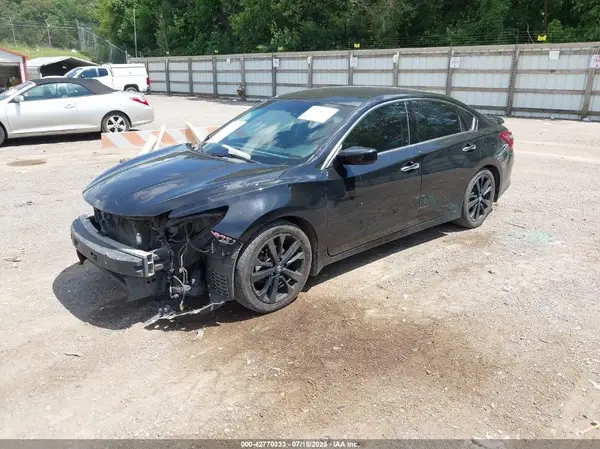 1N4AL3AP6HC298921 2017 NISSAN ALTIMA - Image 2