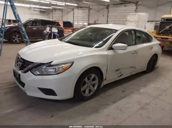 1N4AL3AP6HC476195 2017 NISSAN ALTIMA - Image 2