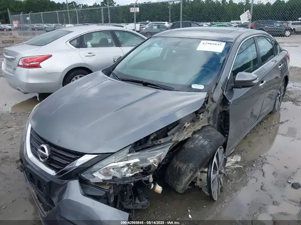 1N4AL3AP6HC477802 2017 NISSAN ALTIMA - Image 2